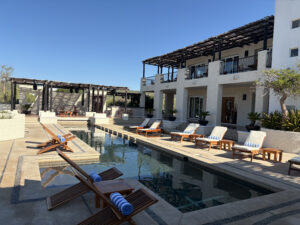 Picture of the pool at Prana del mar with view of main building behind